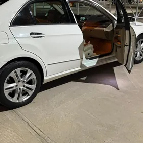 Mercedes-Benz E350 2010