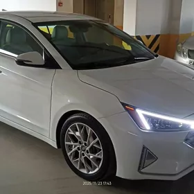 Hyundai Elantra 2020