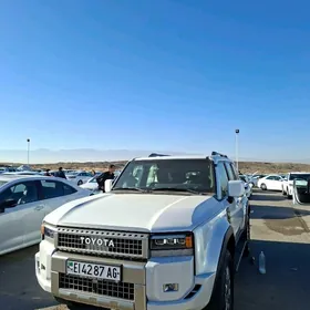 Toyota Land Cruiser Prado 2024