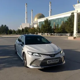 Toyota Camry 2018