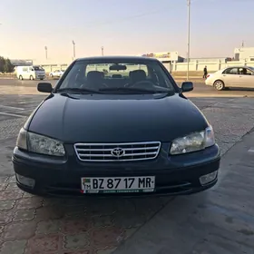 Toyota Camry 1998