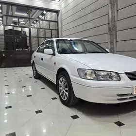 Toyota Camry 1998