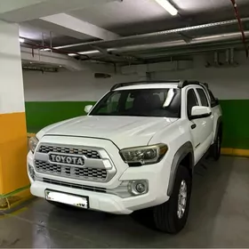 Toyota Tacoma 2019