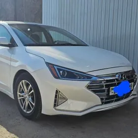 Hyundai Elantra 2020