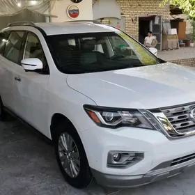 Nissan Pathfinder 2020