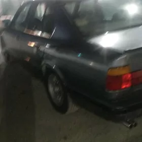 BMW 525 1988