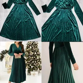 платья свитера модные