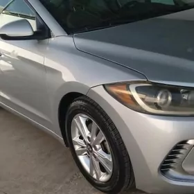 Hyundai Elantra 2018