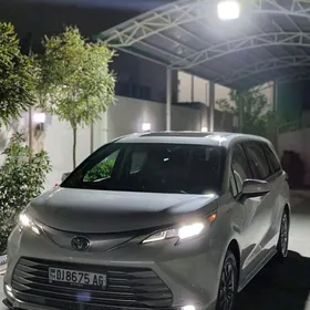 Toyota Sienna 2022