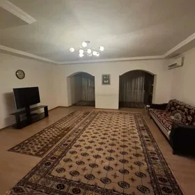 4 мкр Болгарка 4в3 комнаты