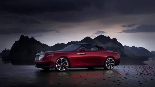 Пять самых дорогих автомобилей 2025 года: роскошь встречает технологии