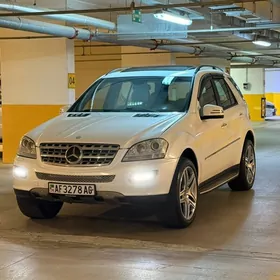 Mercedes-Benz ML350 2008