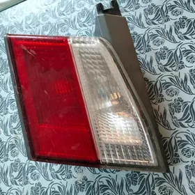 Амортизатор на капот и плафон