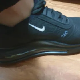 Krosowka кроссовка