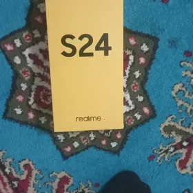 Realmy S24