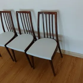 стол со стульями