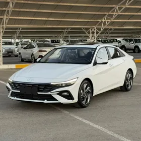 Hyundai Elantra 2025