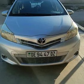 Toyota Yaris 2012