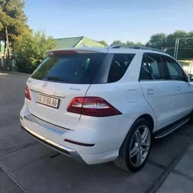 Mercedes-Benz ML400 2015