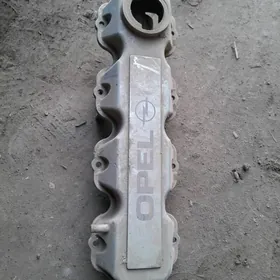 Opel galowka kryshka 1.6