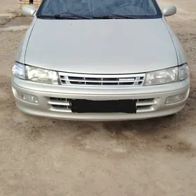 Toyota Carina 1992