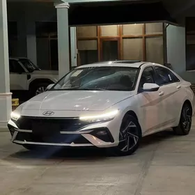 Hyundai Elantra 2025