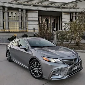 Toyota Camry 2022