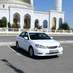 Toyota Camry 2003