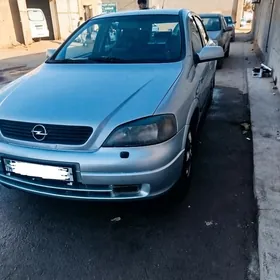 Opel Astra 2000