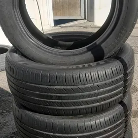 sailun 215 55 17 komplekt