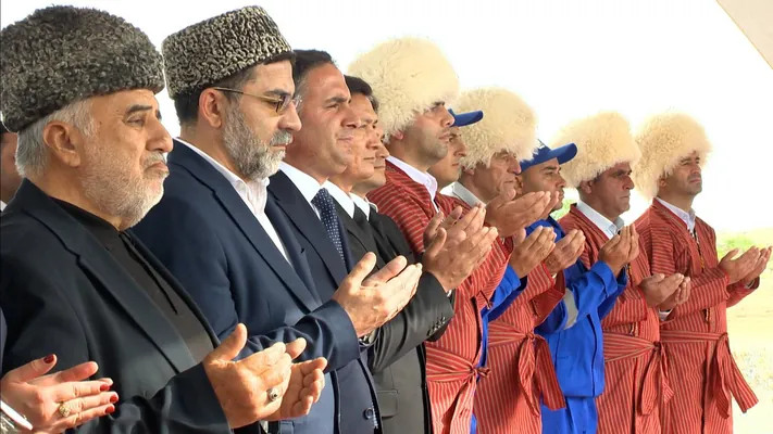 Жители Физули благодарят Гурбангулы Бердымухамедова за инициативу возведения мечети