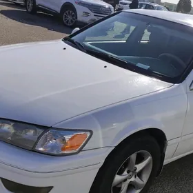 Toyota Camry 2000