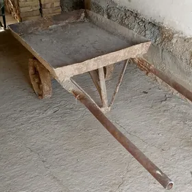 продается железная тачка