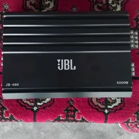 Usilitel jbl