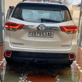 Toyota Highlander 2019