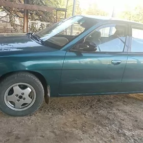 Daewoo Nubira 1998