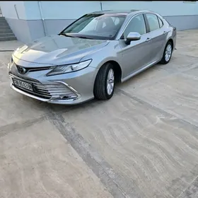 Toyota Camry 2020