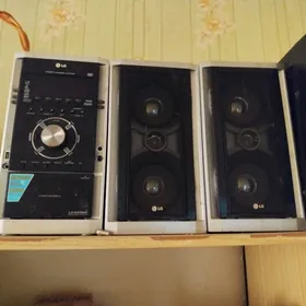 Музыкальный центр