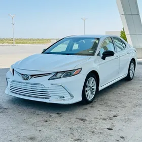 Toyota Camry 2022