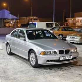 BMW E39 2002