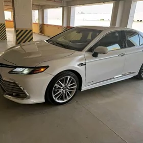 Toyota Camry 2023