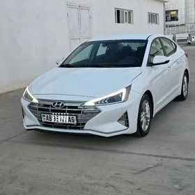 Hyundai Elantra 2020