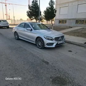 Mercedes-Benz C300 2015