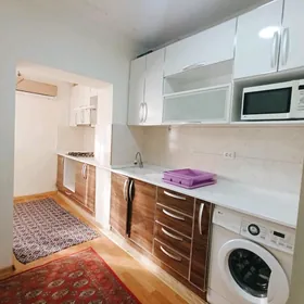 Satlyk jay 11 mikr 4 komnat