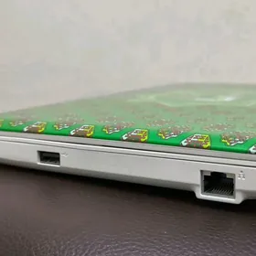 Нетбук Lenovo E10-30