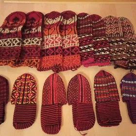 женские шерстяные носки.