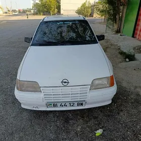 Opel Astra 1986