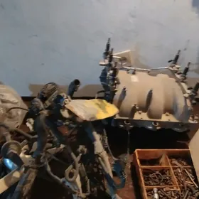 Мерседес мотор  запчасти