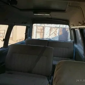 Toyota Town Ace 1990