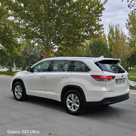 Toyota Highlander 2016
